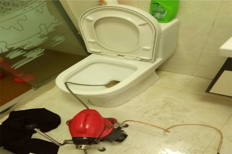 美兰如何疏通马桶 疏通马桶多少钱