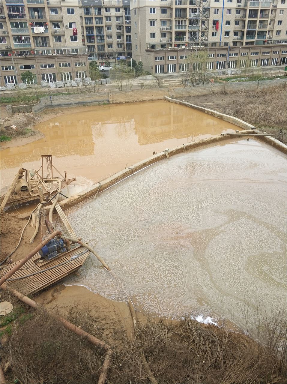 美兰沉淀池淤泥清理-厂区废水池淤泥清淤